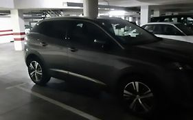 Nuevo-Luminoso Y Moderno. Parking Gratis!!